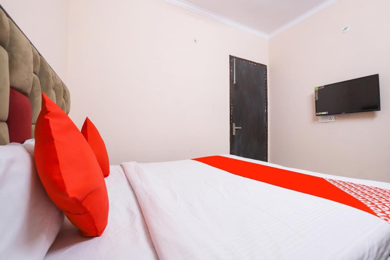 Oyo 77819 Shahdara Inn Yeni Delhi Dış mekan fotoğraf