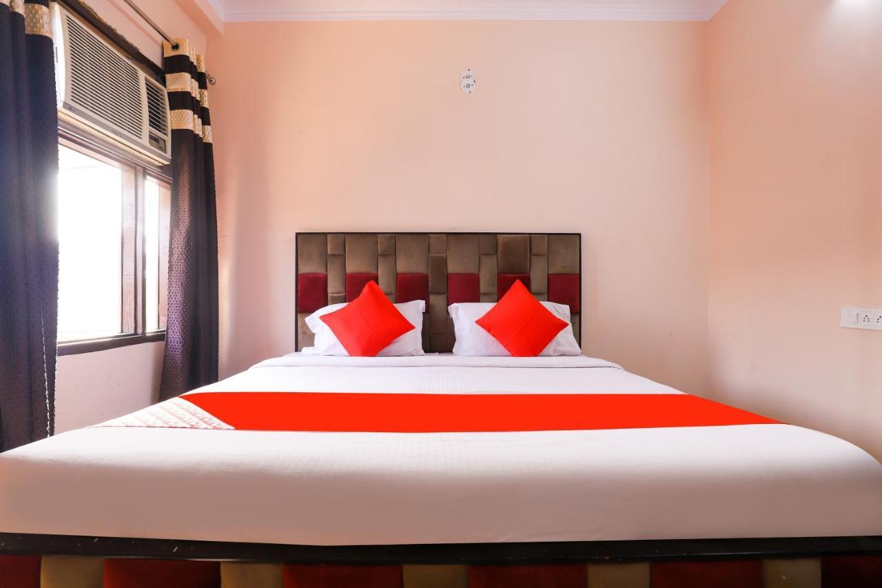 Oyo 77819 Shahdara Inn Yeni Delhi Dış mekan fotoğraf